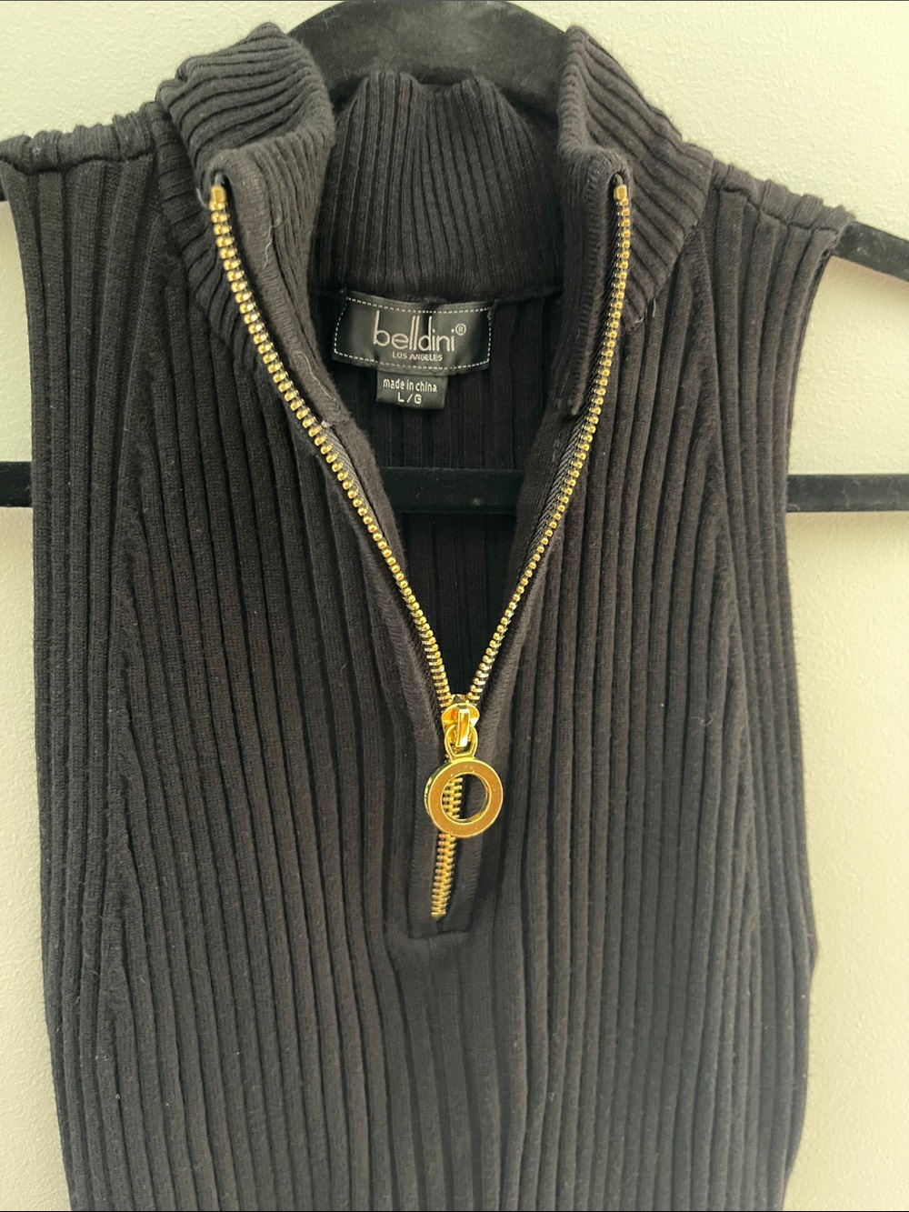 NWOT Belldini Black L sleeveless sweater tank - functional gold zipper - Picture 2 of 6